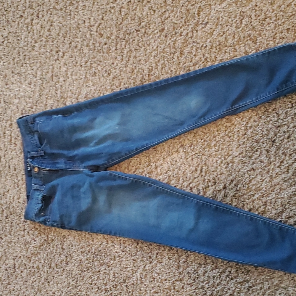 Aeropostale Size 2 High rise skinny jeans.